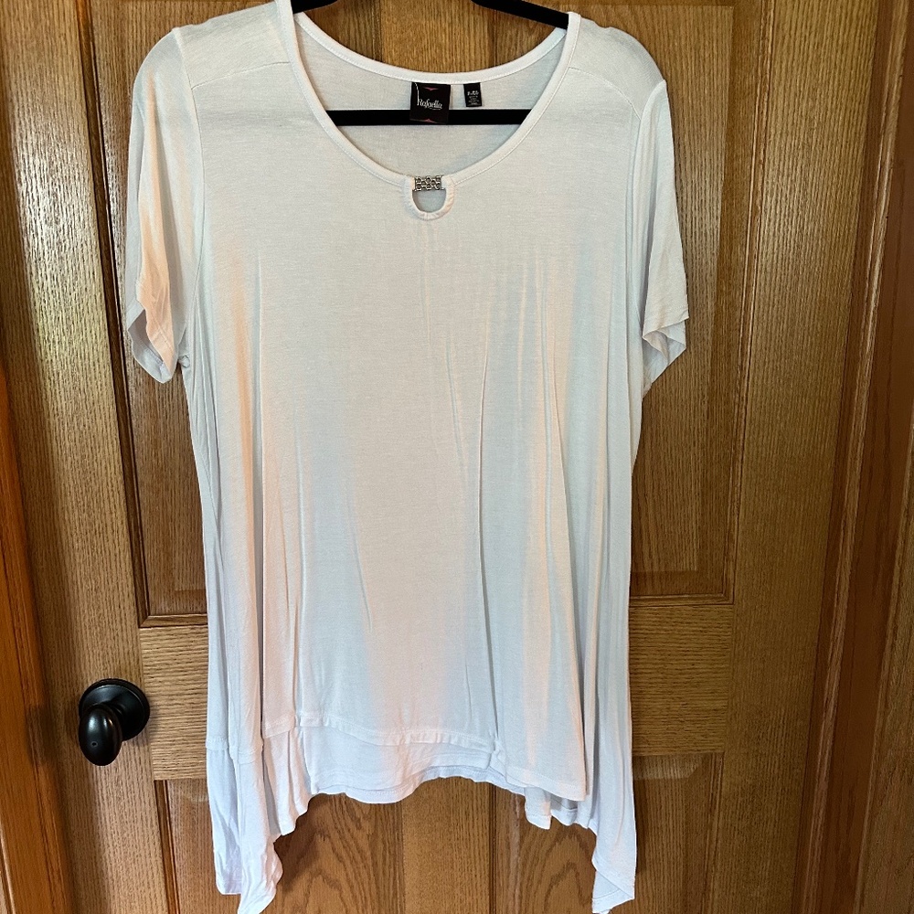 Rafaella Hankerchief hem White Tunic.  Size XL.